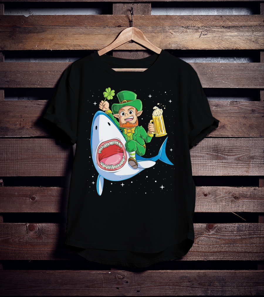 St Patricks Day Leprechaun Riding Shark With Beer Stein And Shamrock T-Shirt