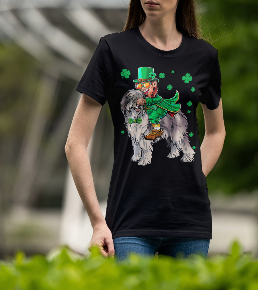 Leprechaun Olde English Sheepdog Shamrock St. Patrick's Day T-Shirt