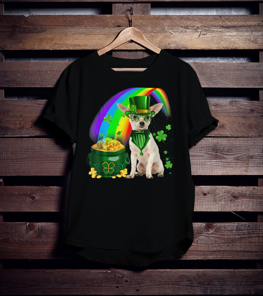 Chihuahua Irish Leprechaun With Shamrock And Rainbow Coin Pot T-Shirt