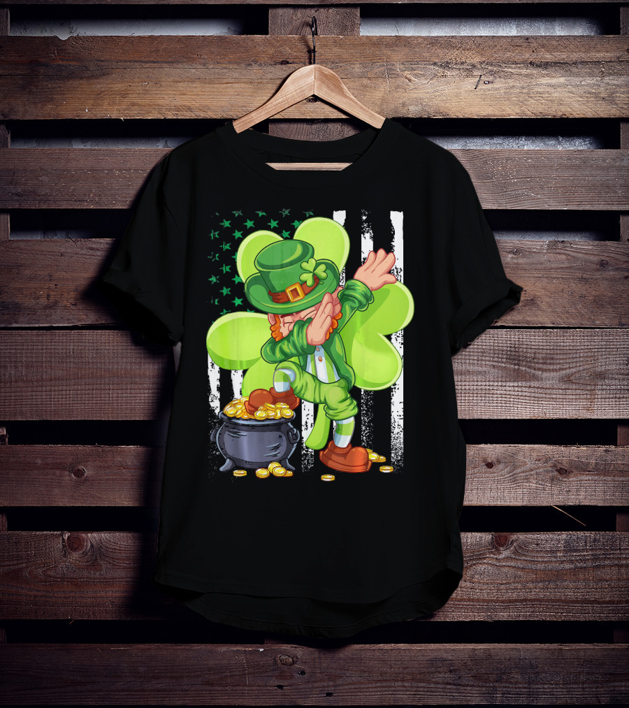 Leprechaun Dabbing With Pot Of Gold And Shamrock T-Shirt