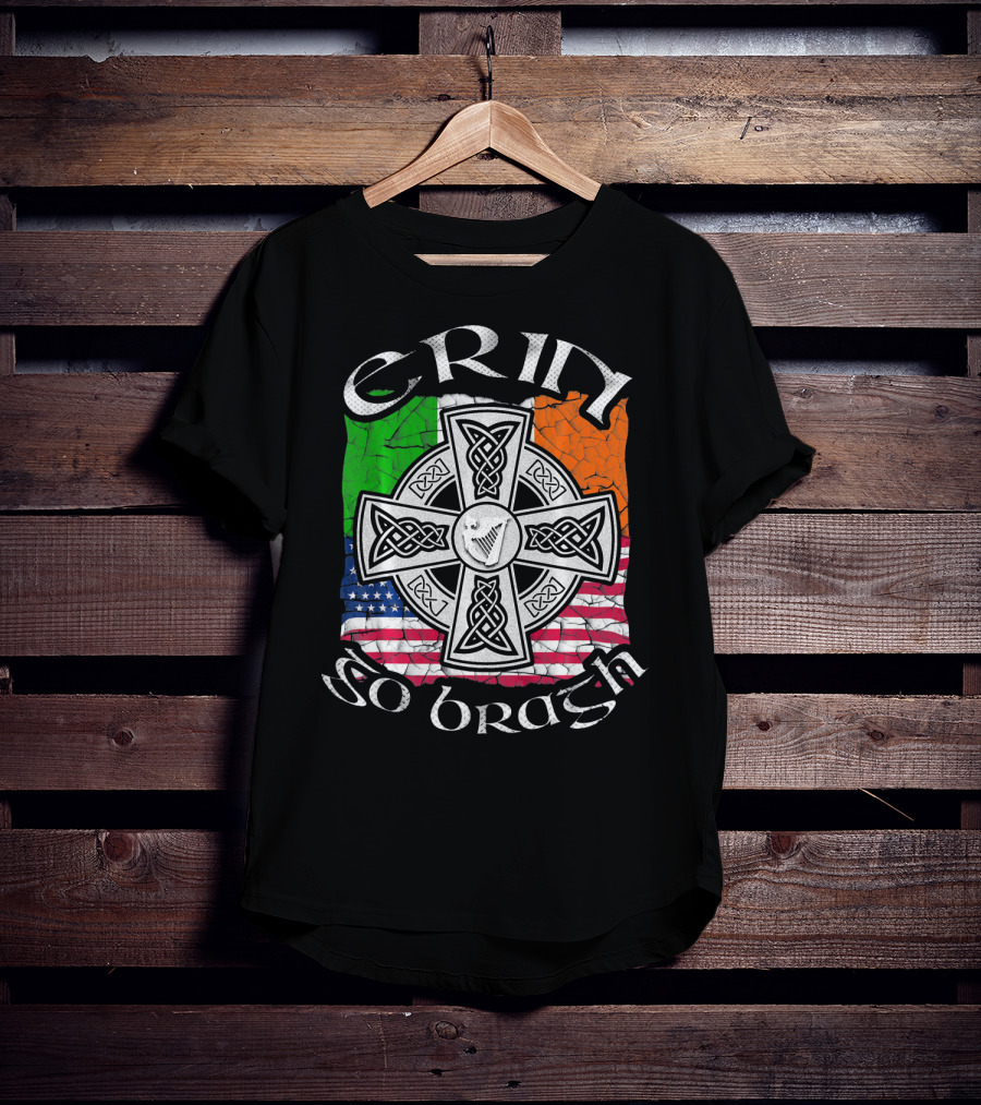 Erin Go Bragh Celtic Cross Irish US Flag St. Patrick's Day T-Shirt