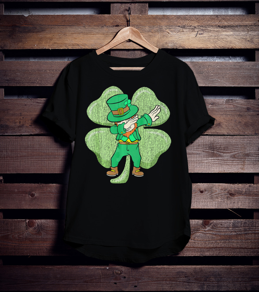 St. Patrick's Paddy's Irish Dabbing Leprechaun With Shamrock T-Shirt
