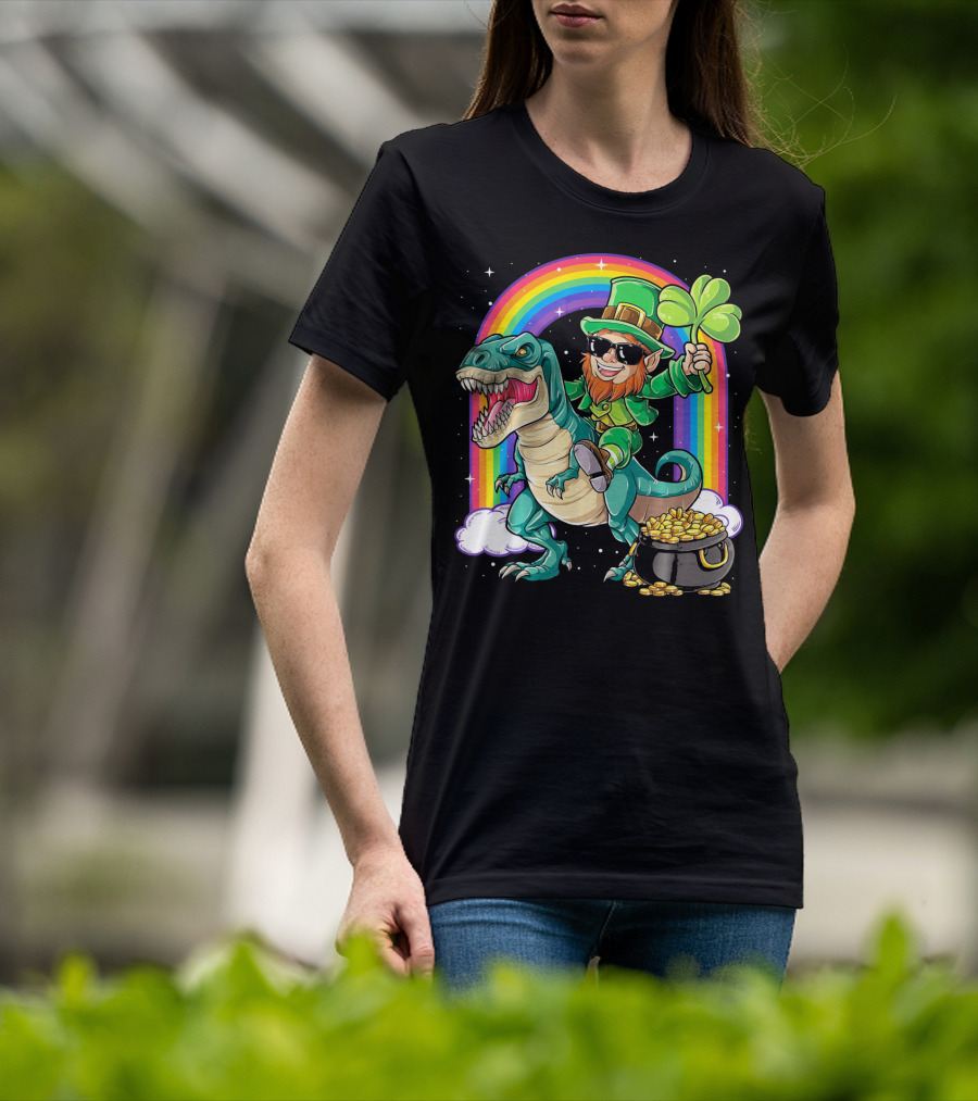 Leprechaun Riding Dinosaur T-Rex Shamrock Rainbow Pot Of Gold St Pat's Day T-Shirt