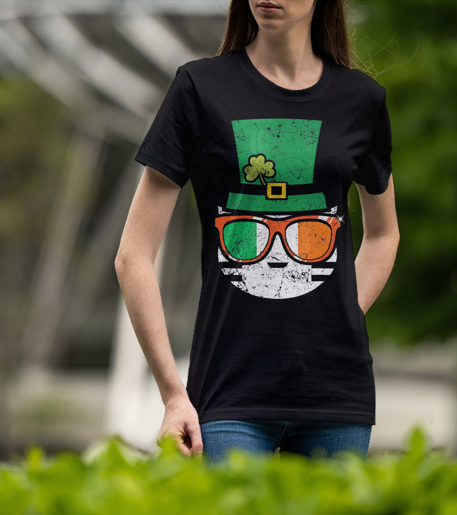 St Patricks Day Irish Cat With Shamrock Hat And Flag Sunglasses T-Shirt