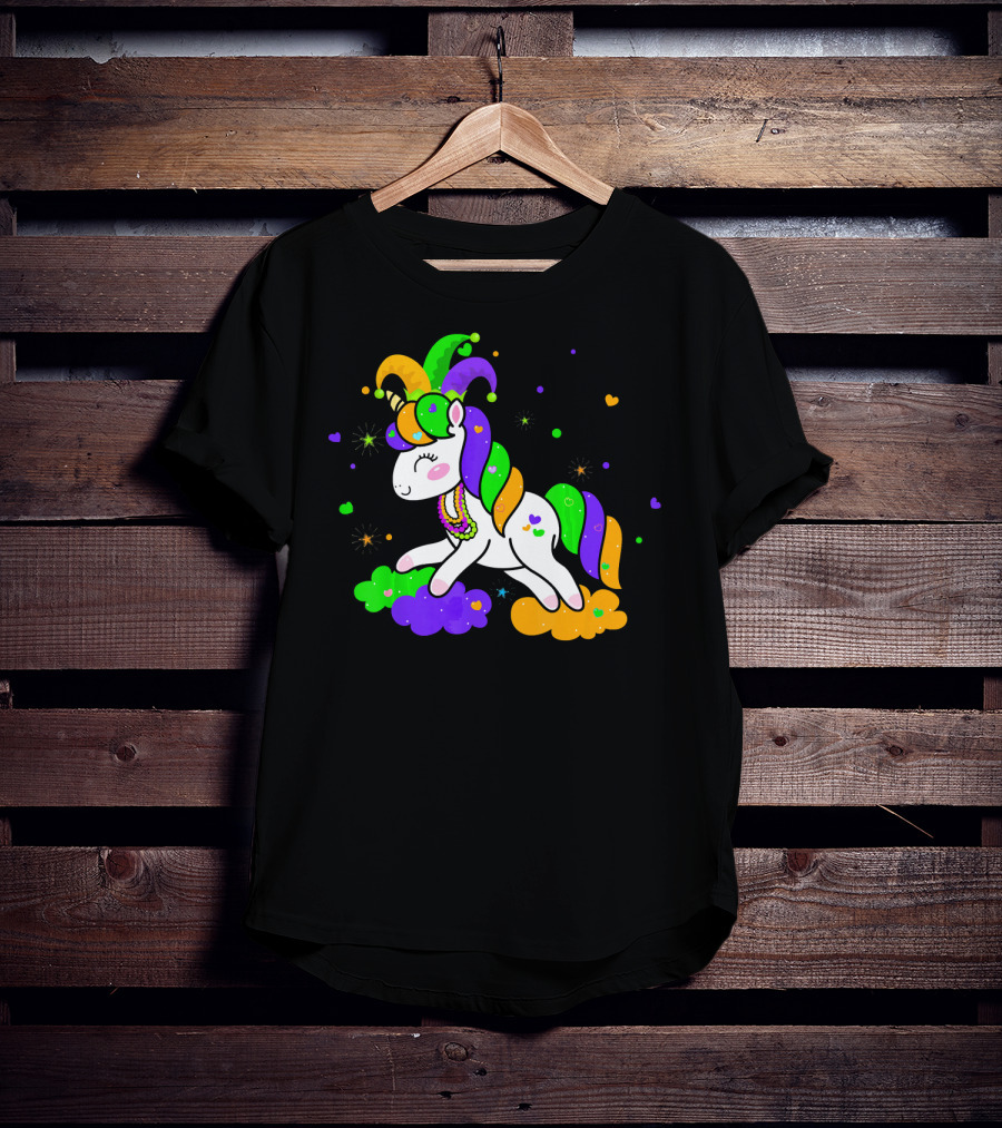Unicorn Mardi Gras Party Rainbow Mask Beads T-Shirt