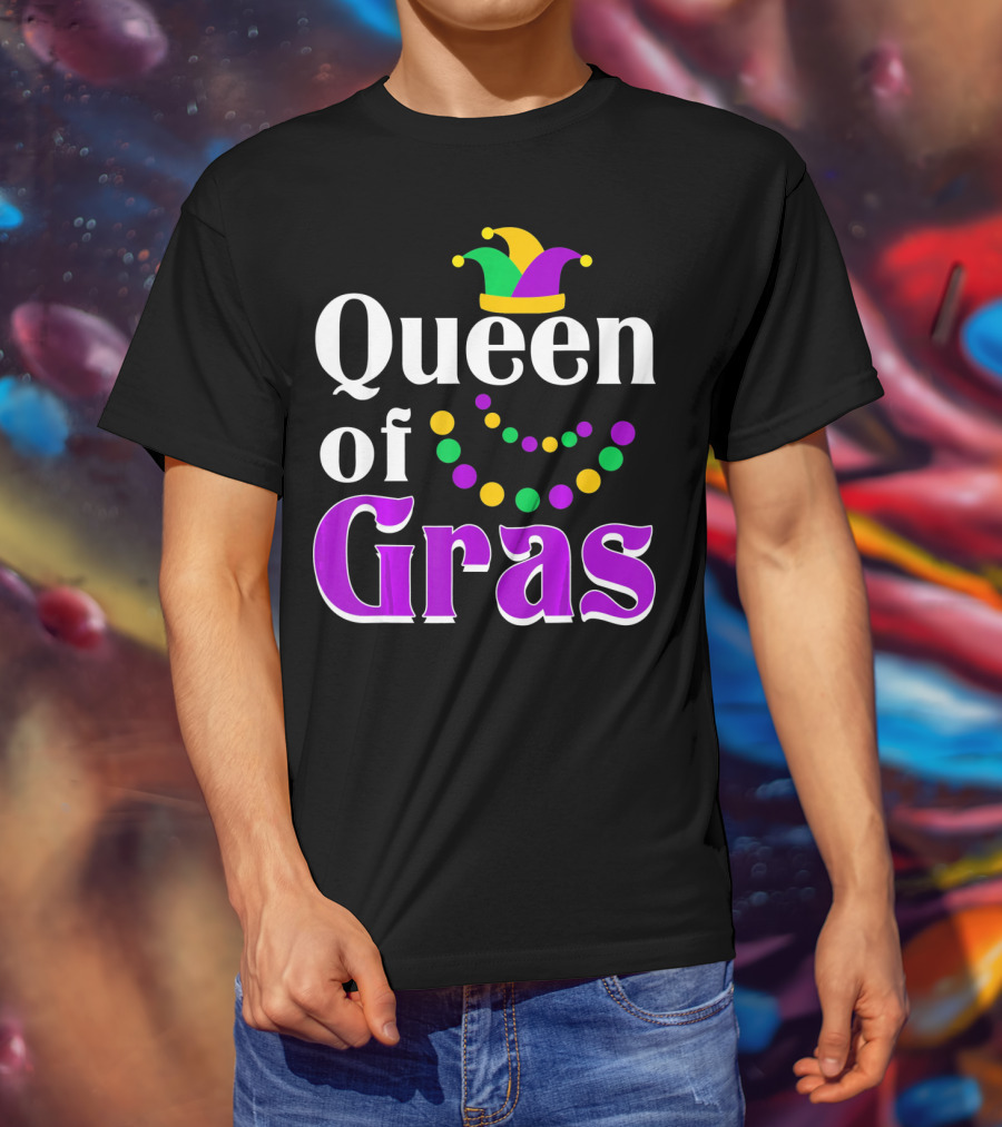 Queen Of Gras Funny Mardi Gras Beads And Jester Hat T-Shirt