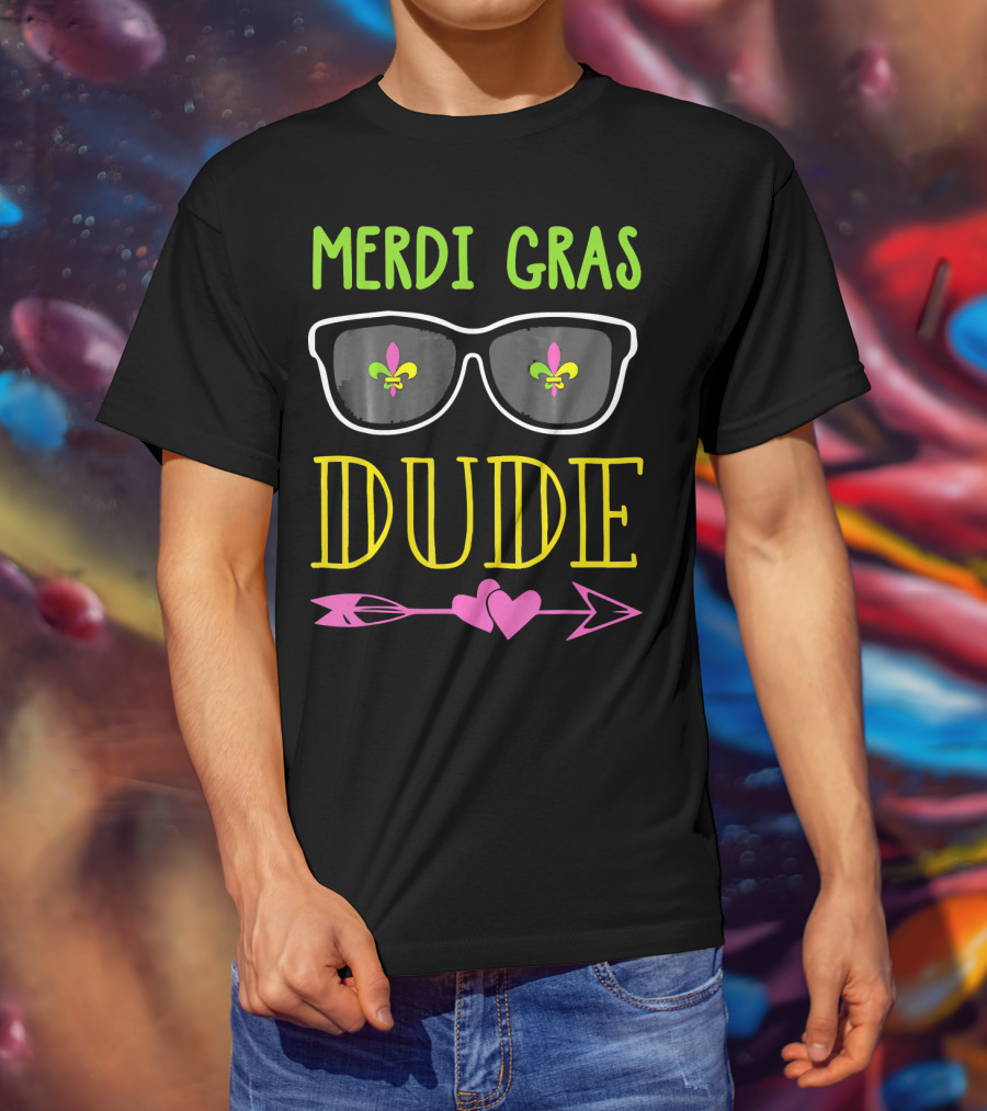 Mardi Gras Dude New Orleans Glasses Fleur De Lis Hearts Arrow T-Shirt