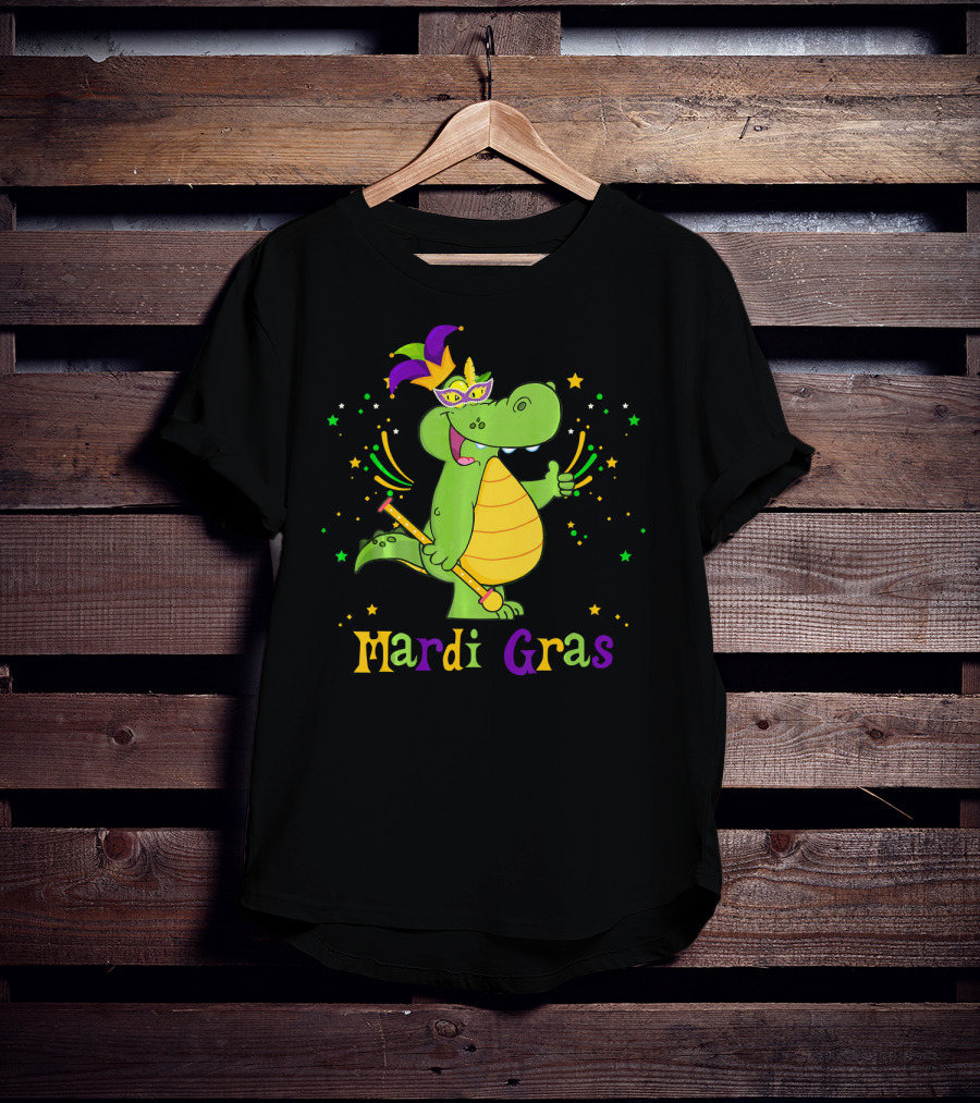Mardi Gras Alligator With Mask And Star Accents T-Shirt