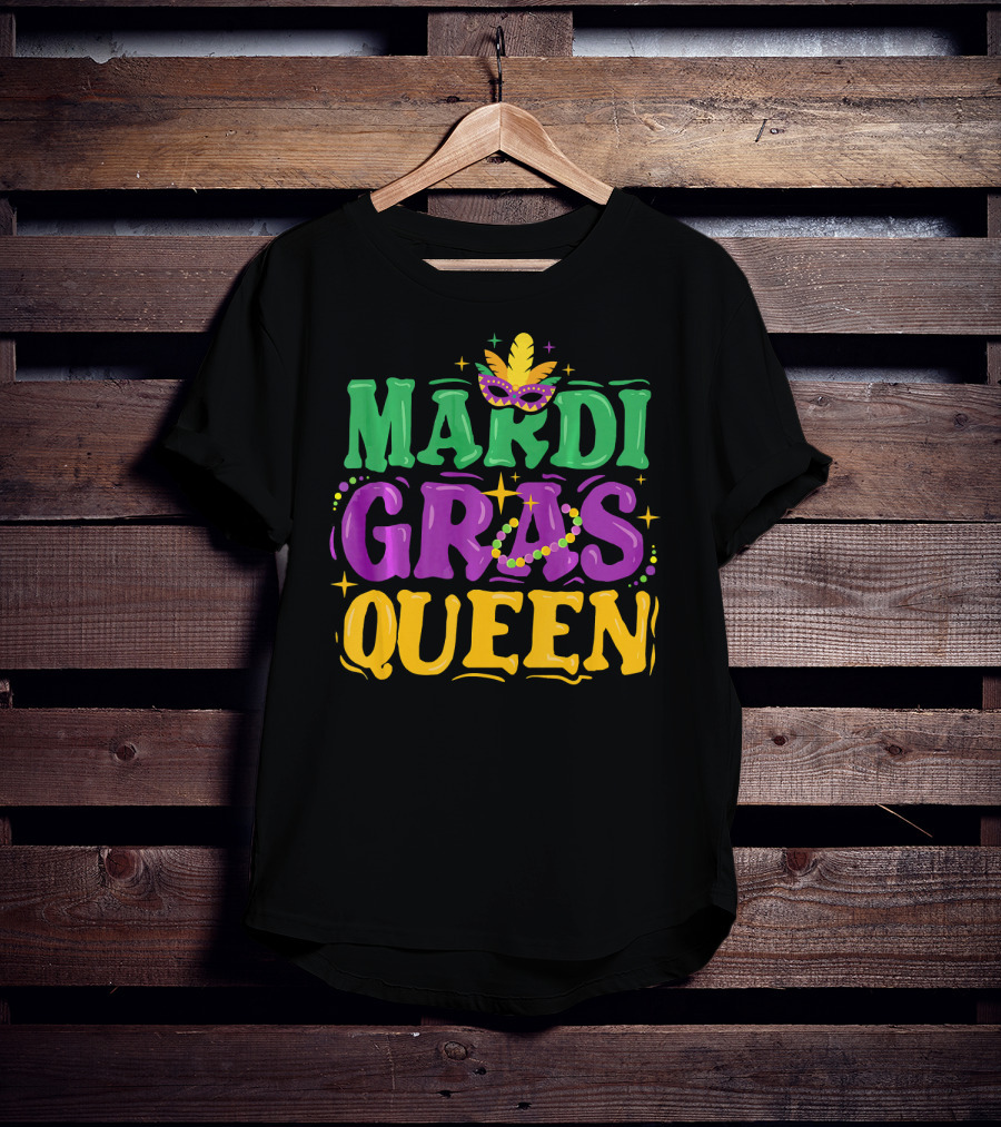 Mardi Gras Queen Beads And Mask Celebration New Orleans T-Shirt