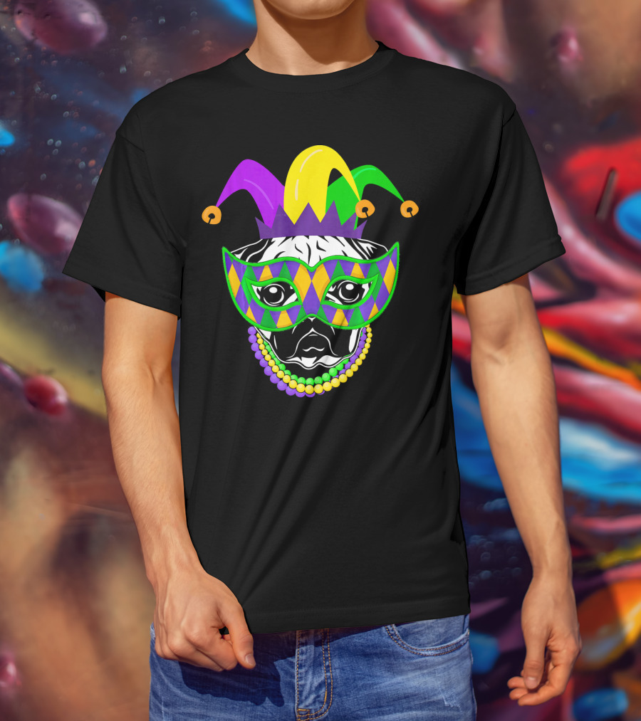 Mardi Gras Jester Pug Mask Beads Dogs Lovers T-Shirt