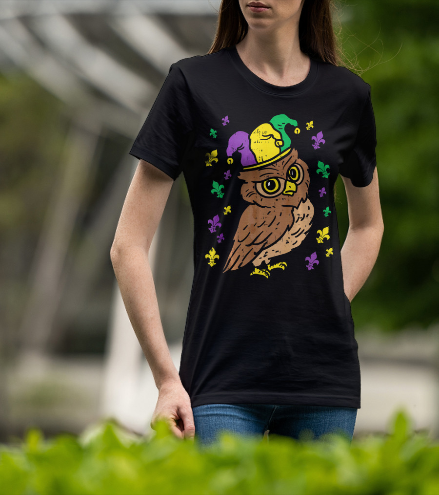 Jester Owl Mardi Gras Bird Animal Lover T-Shirt