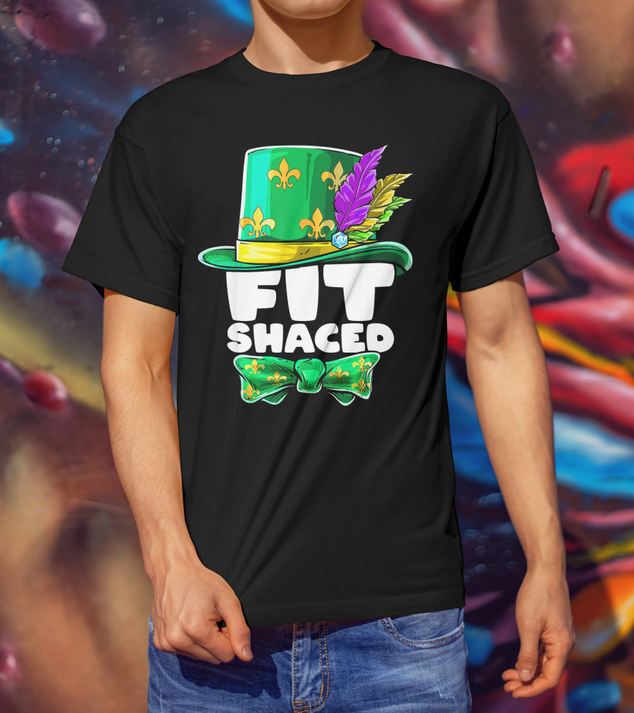 Mardi Gras Fit Shaced Green Hat Fleur-de-Lis Bow Tie Feathers T-Shirt