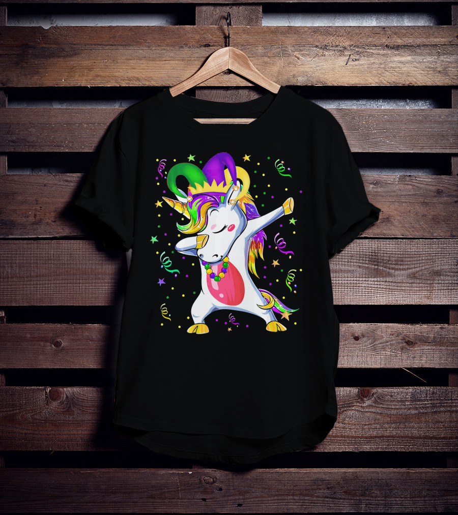 Mardi Gras Unicorn Dabbing Celebration With Beads And Jester Hat T-Shirt