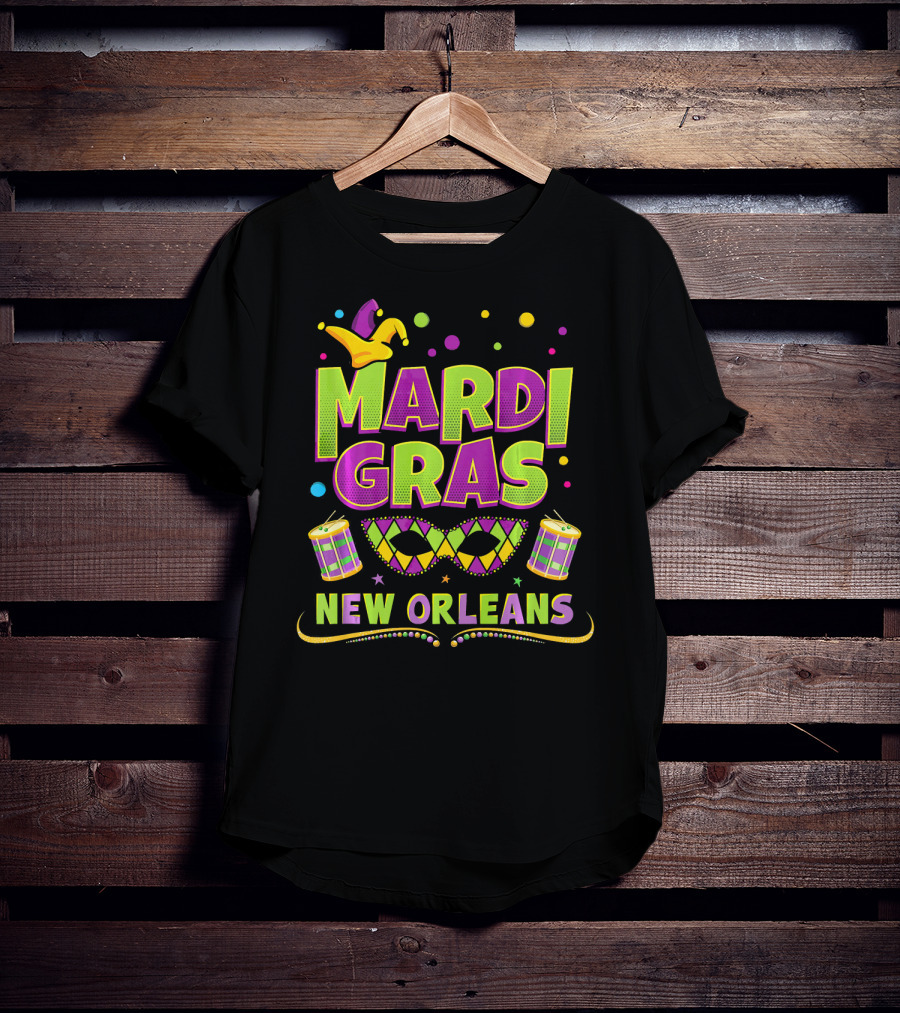 Mardi Gras New Orleans Jester Mask Drums T-Shirt