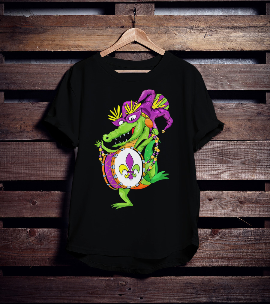Cute Mardi Gras Alligator Jester Hat Drum Beads Fleur-de-Lis T-Shirt