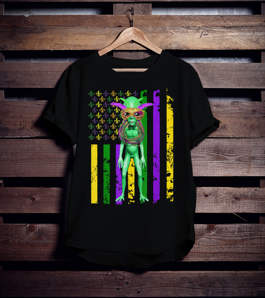 Mardi Gras Alien With Beads And Mask On American Flag T-Shirt