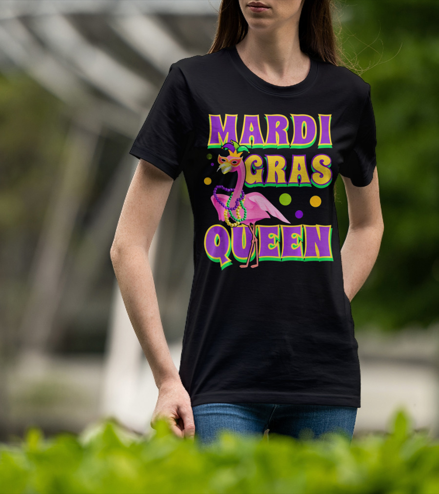 Mardi Gras Queen Fabulous Flamingo Beads And Mask T-Shirt