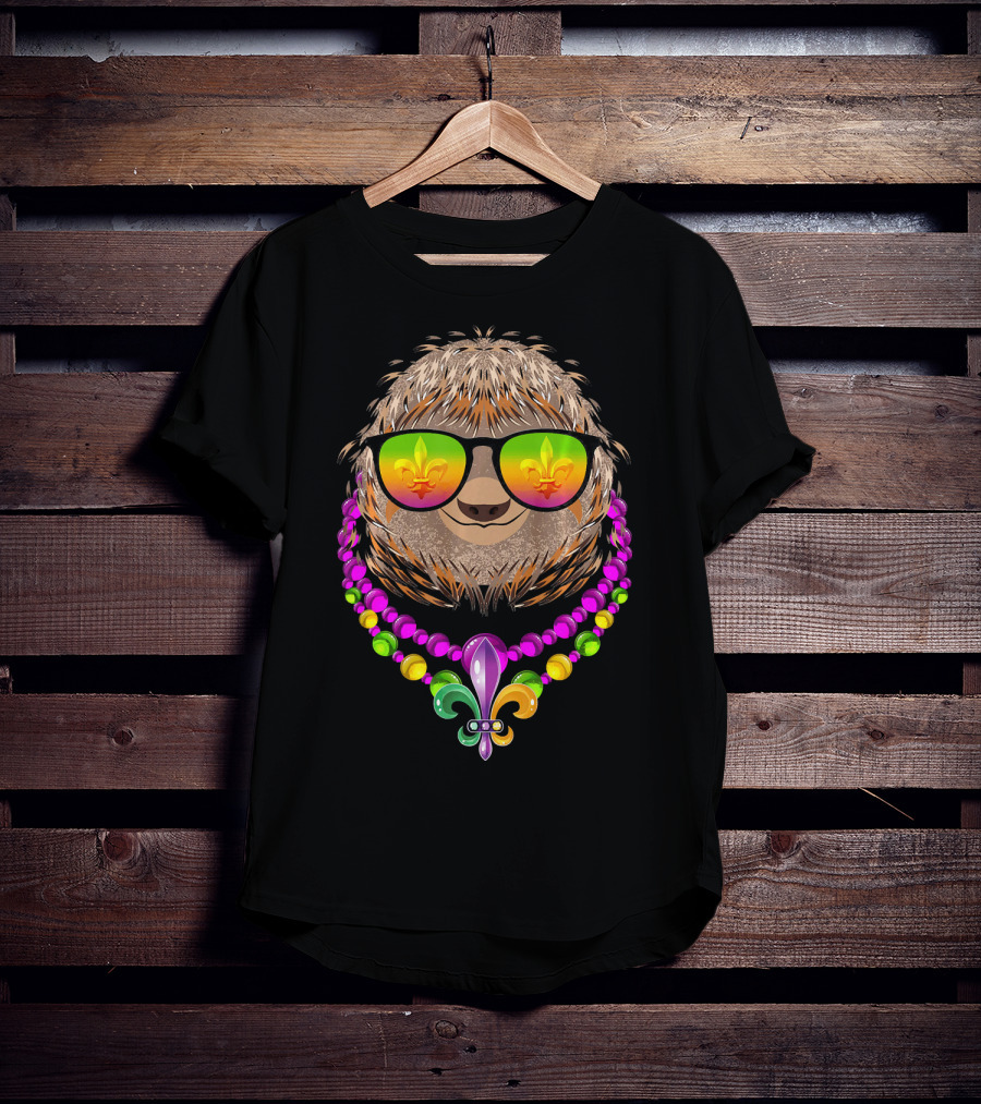 Sloth Wearing Sunglasses With Fleur De Lis And Mardi Gras Beads T-Shirt