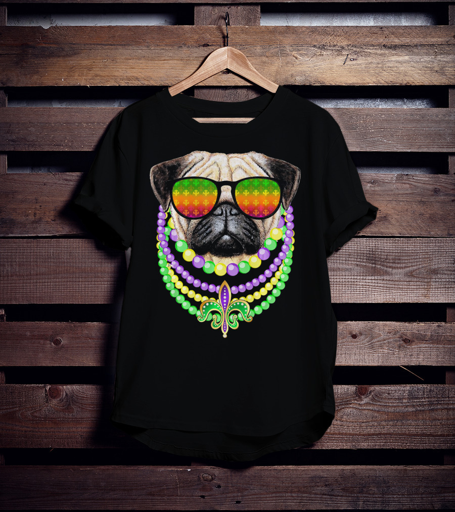 Pug With Beads And Sunglasses Fleur-de-Lis Mardi Gras T-Shirt