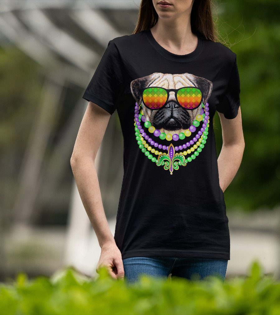Pug With Beads And Sunglasses Fleur-de-Lis Mardi Gras T-Shirt