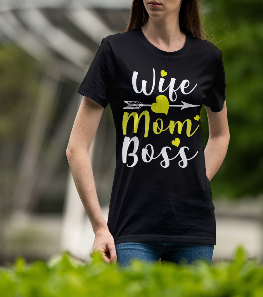 Wife Mom Boss Arrow Heart T-Shirt