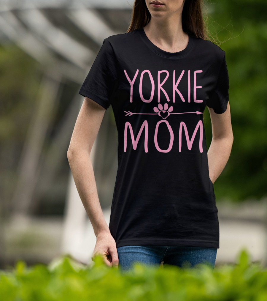 Yorkie Mom Cute Paw Heart Arrow Dog Lover Mama T-Shirt