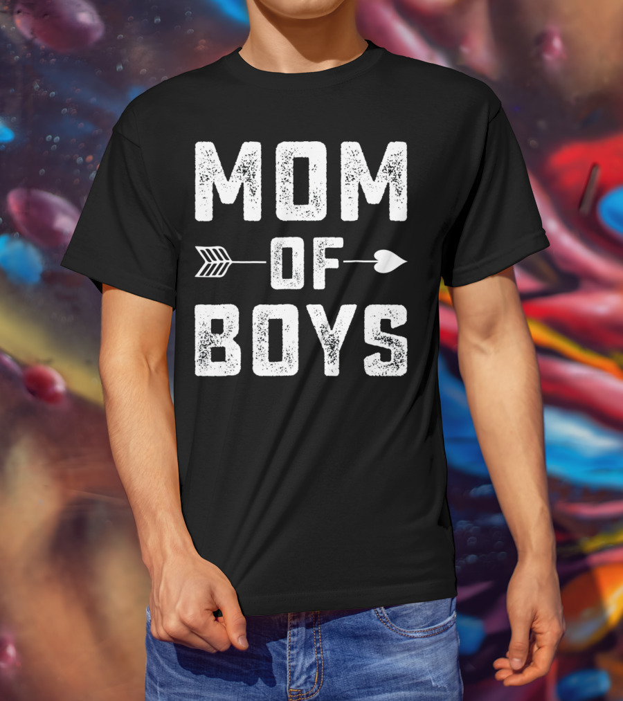MOM OF BOYS Arrows Heart Rustic T-Shirt