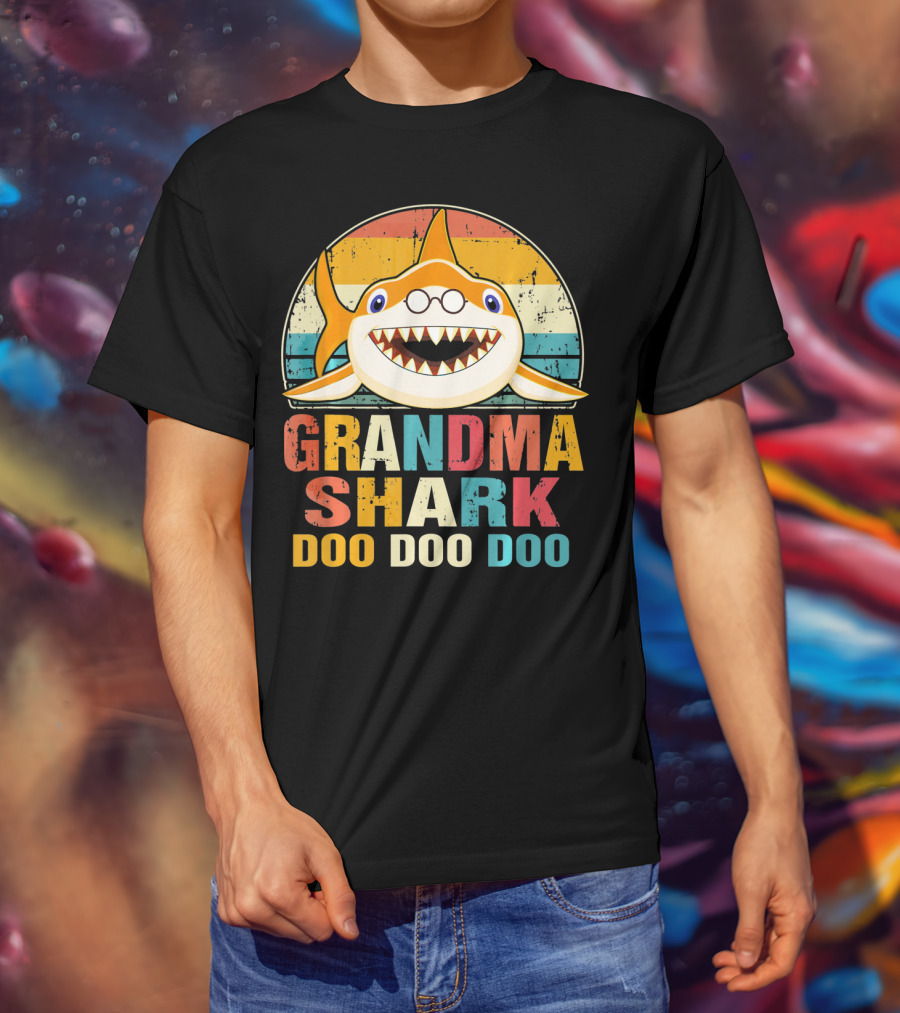 Grandma Shark Doo Doo Doo Retro T-Shirt
