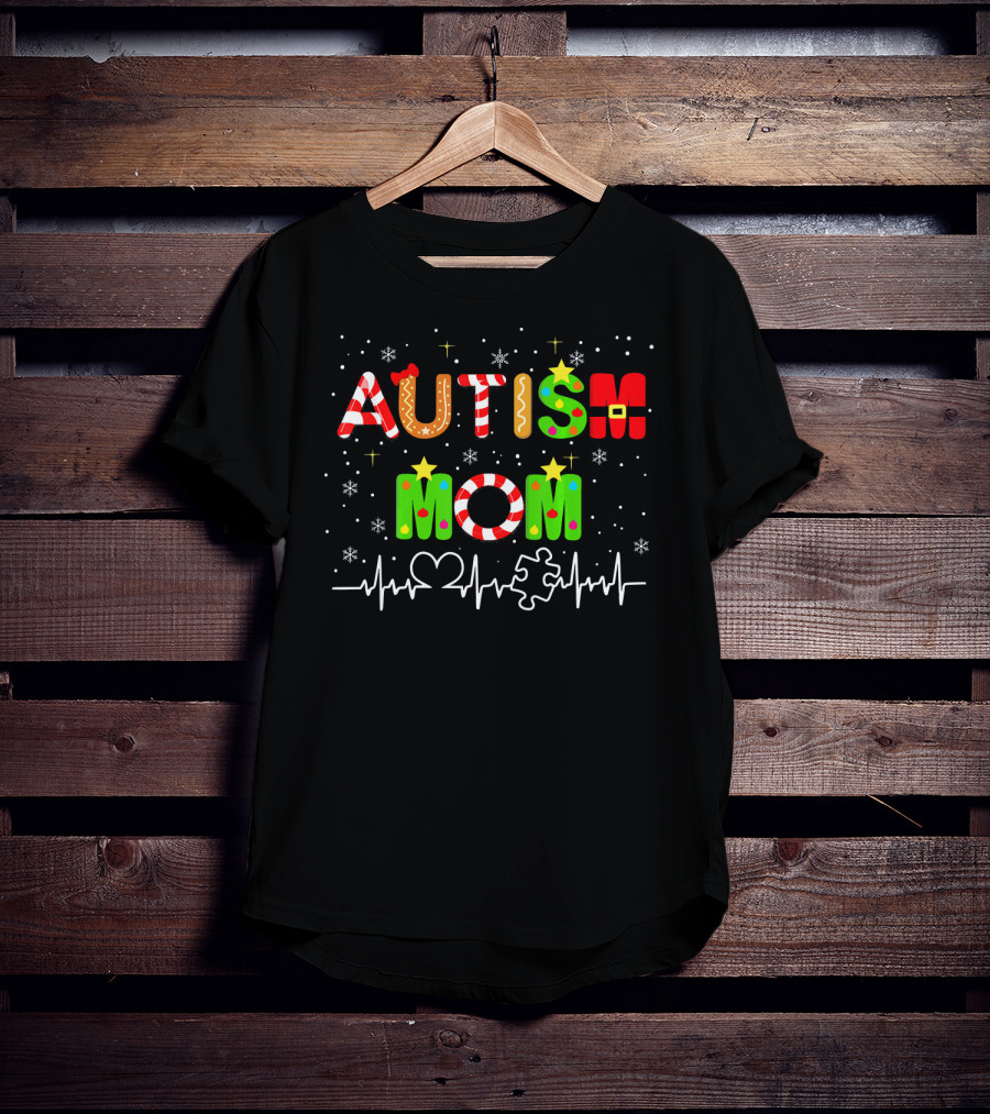 Christmas Autism Awareness Mom Heart Puzzle T-Shirt