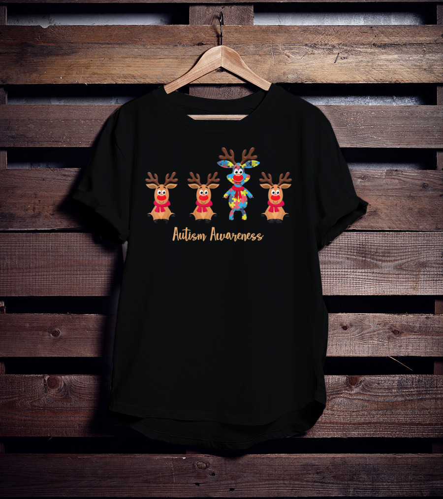 Autism Awareness Reindeer With Puzzle Pattern Symbols T-Shirt