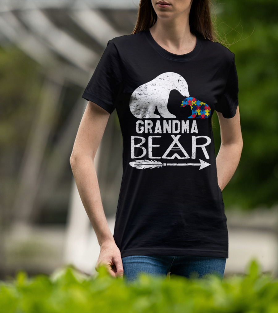 Grandma Bear Autism Awareness Puzzle Piece Arrow T-Shirt