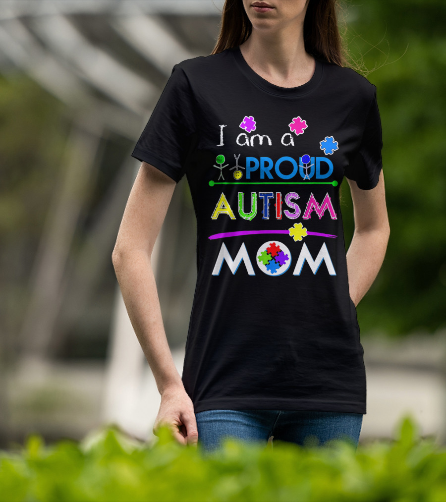 I Am A Proud Autism Mom Puzzle Pieces T-Shirt