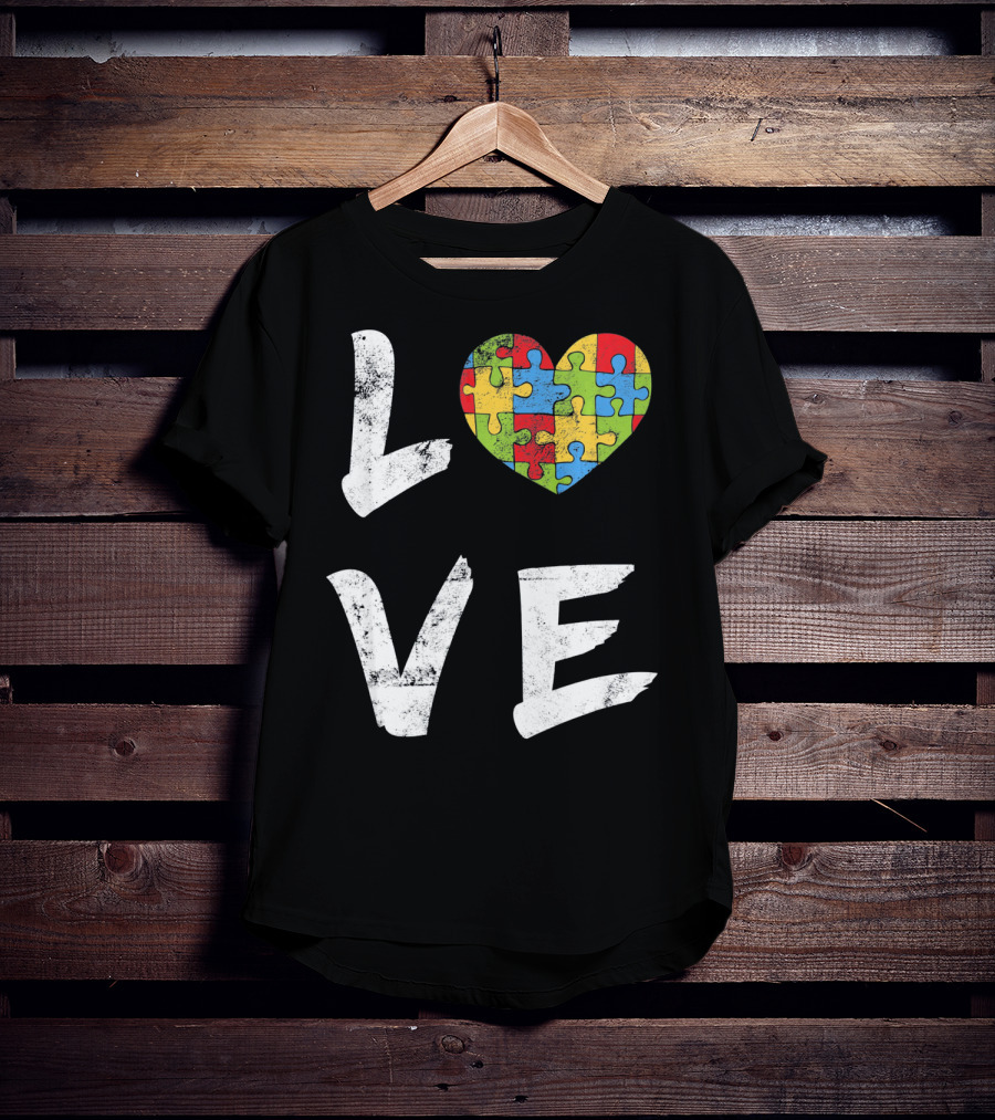 LOVE Autism Mom Puzzle Heart Autism T-Shirt