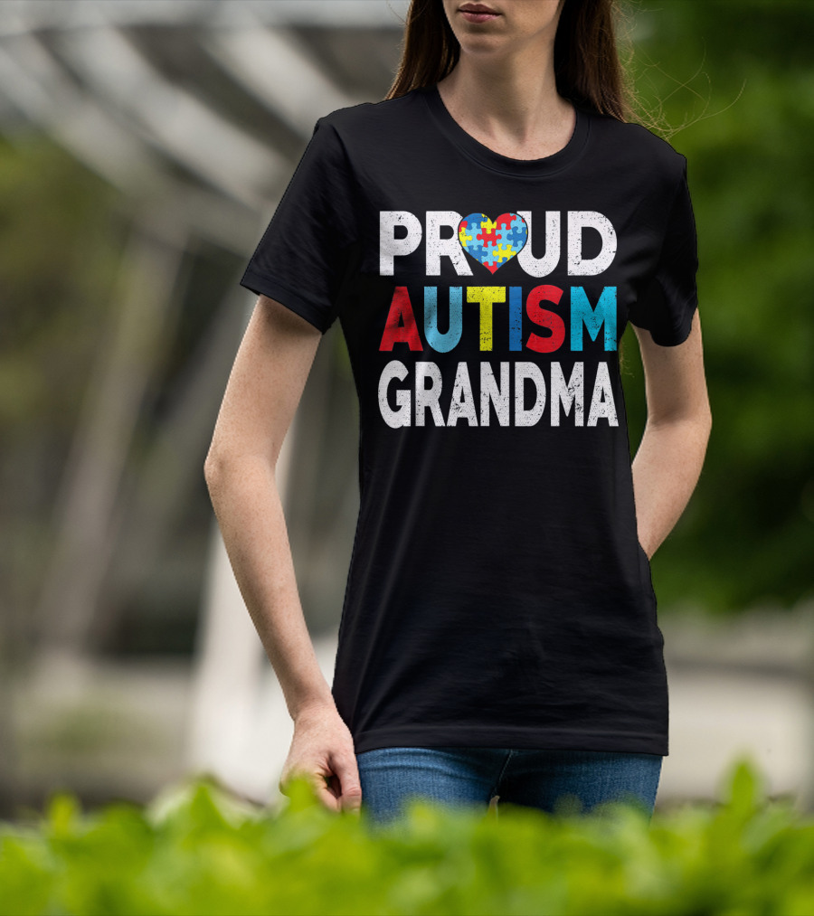 Proud Autism Grandma Heart Puzzle Love T-Shirt