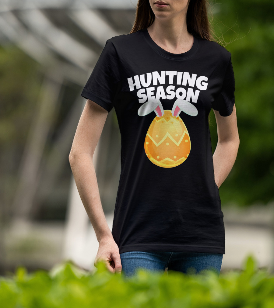 Hunting Season Happy Easter Egg Bun With Bunny Ears T-Shirt