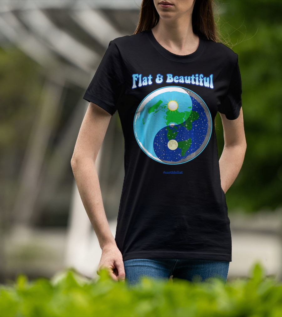 Flat And Beautiful Earth Ying Yang #earthisflat T-Shirt