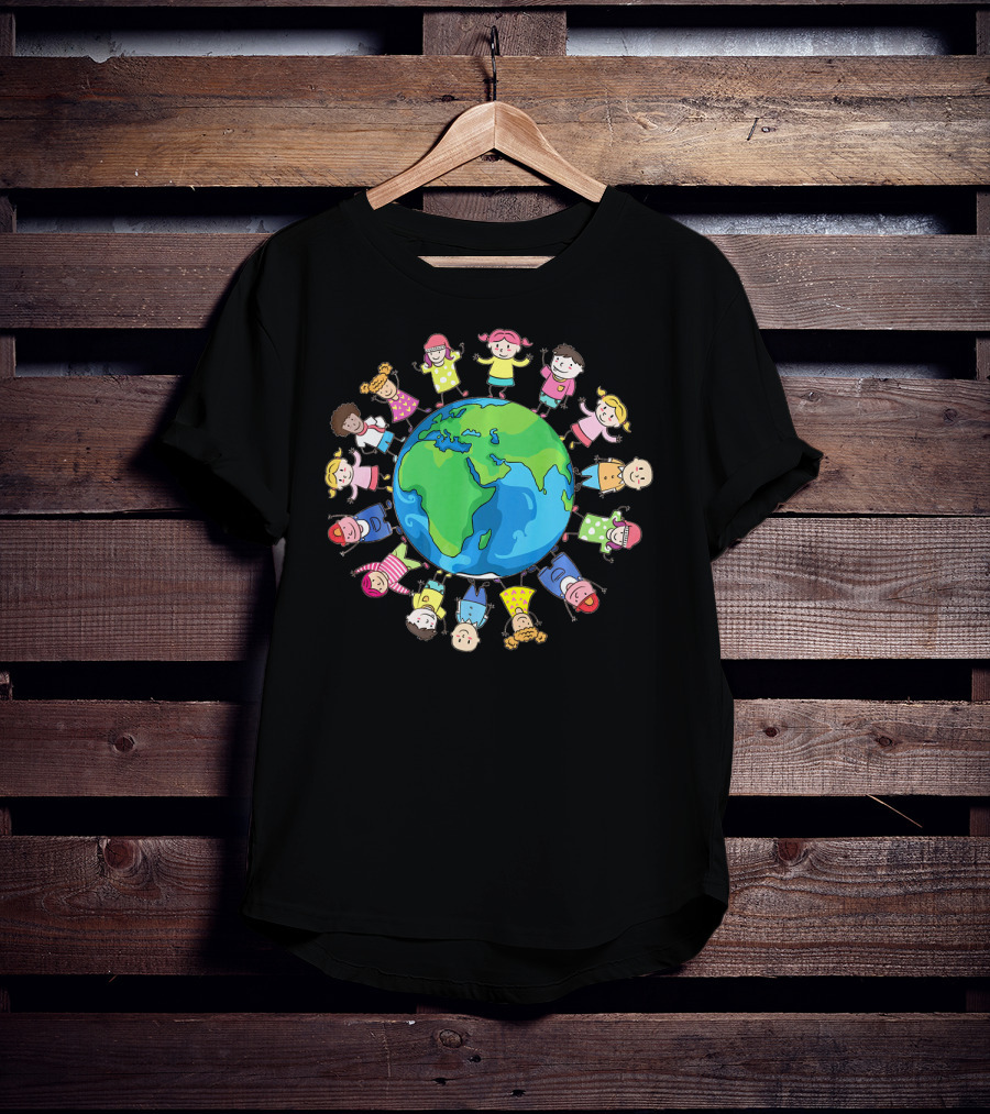 Happy Earth Day Children Around The World Holding Hands Planet T-Shirt