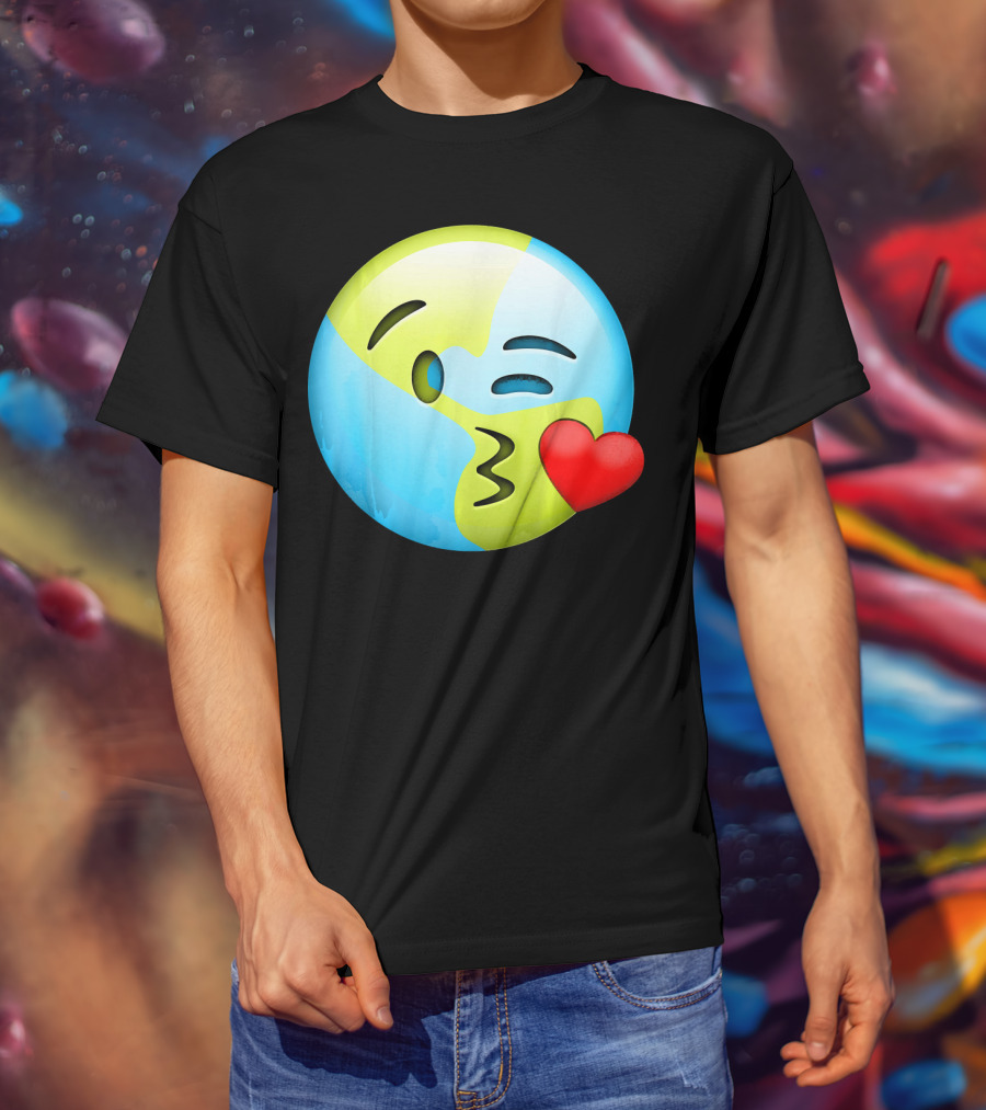 Cute Earth Day Kiss Emoji Lips Kids Emoticon T-Shirt