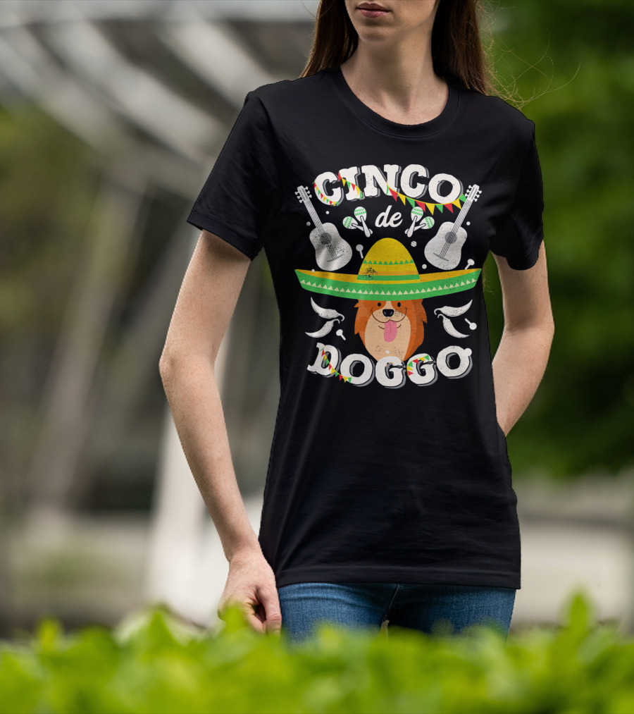Cinco De Doggo Corgi Sombrero Guitars And Maracas T-Shirt