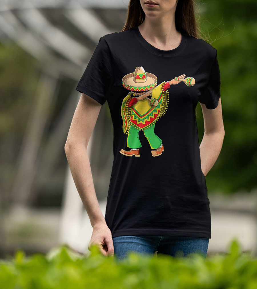 Dabbing Sombrero And Poncho With Maracas Fun T-Shirt