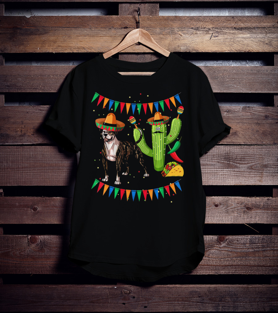 Sombrero American Bulldog Dog Mexico Cactus Chili Taco Fiesta T-Shirt