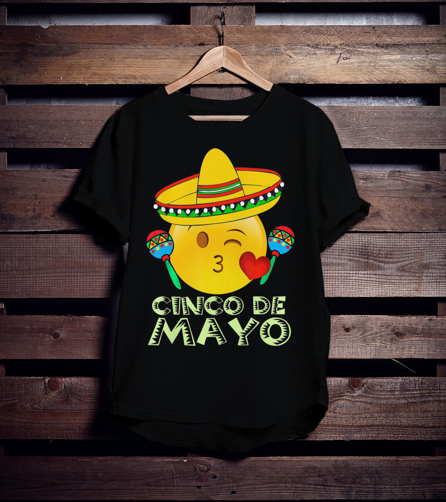 Cinco De Mayo Emoji Sombrero Maracas Kids Women Kisses T-Shirt