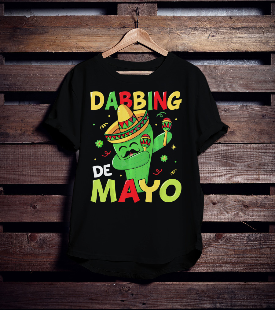 Dabbing Cactus Cinco De Mayo Sombrero Maracas T-Shirt