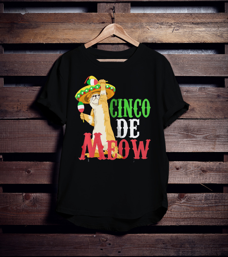Cinco De Mayo Cinco De Meow Cat Sombrero Maracas T-Shirt