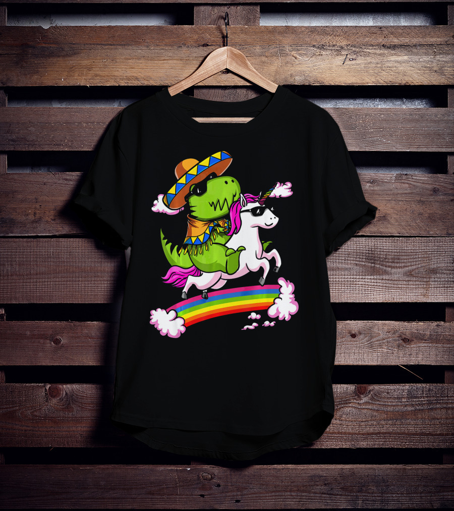 T Rex Dinosaur Riding Unicorn Cinco De Mayo Rainbow Sombrero Sunglasses T-Shirt