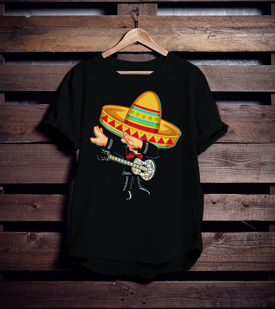Dabbing Mexican Mariachi With Guitar Sombrero Cinco De Mayo T-Shirt