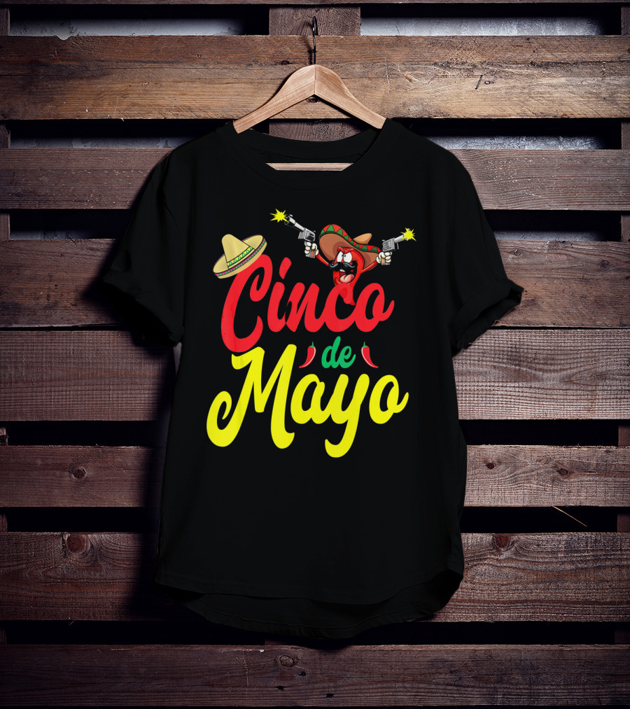 Cinco De Mayo Mexican Party Fiesta Sombrero Chili Pistols T-Shirt