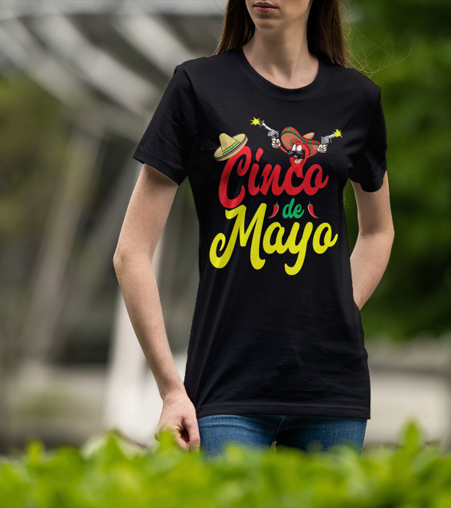 Cinco De Mayo Mexican Party Fiesta Sombrero Chili Pistols T-Shirt