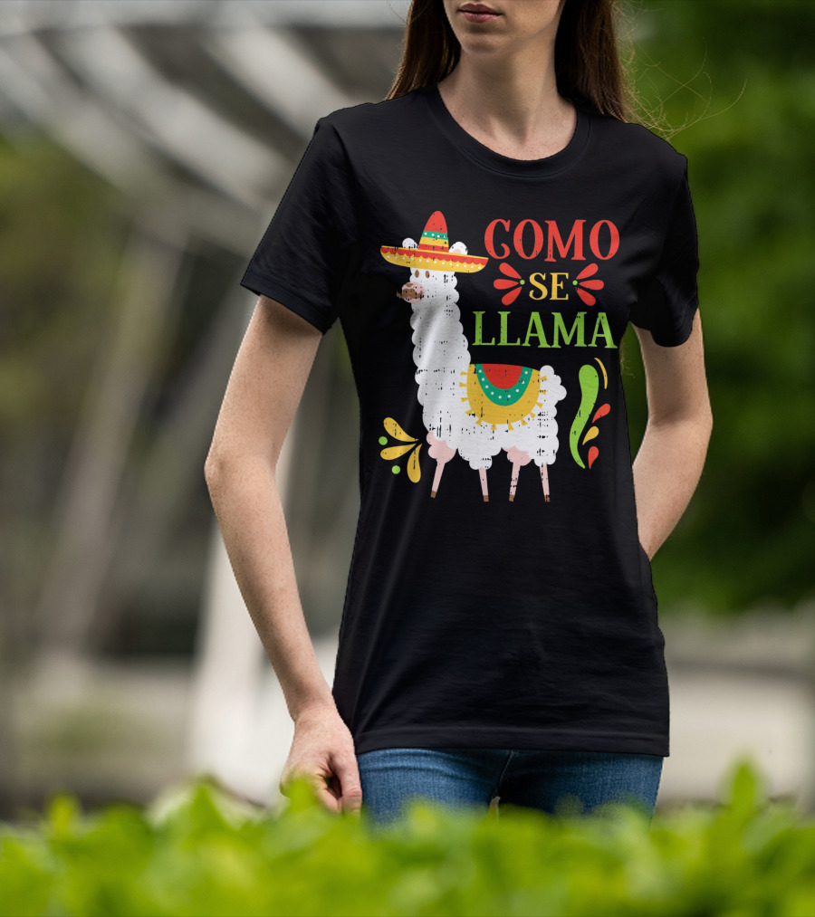 Como Se Llama Funny Cinco De Mayo Llama With Sombrero T-Shirt