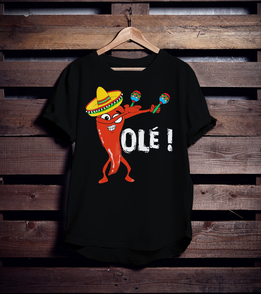 Olé Cinco De Mayo Dancing Chili With Sombrero And Maracas T-Shirt